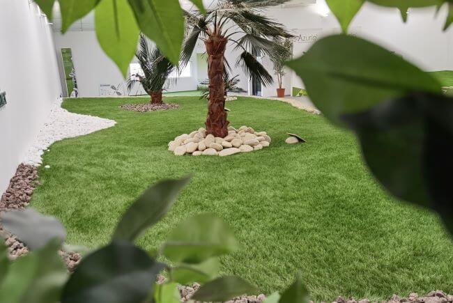 showroom magazin gazon synthetique la seyne six fours toulon ouest exposition de pelouses artificielles françaises haut de gamme